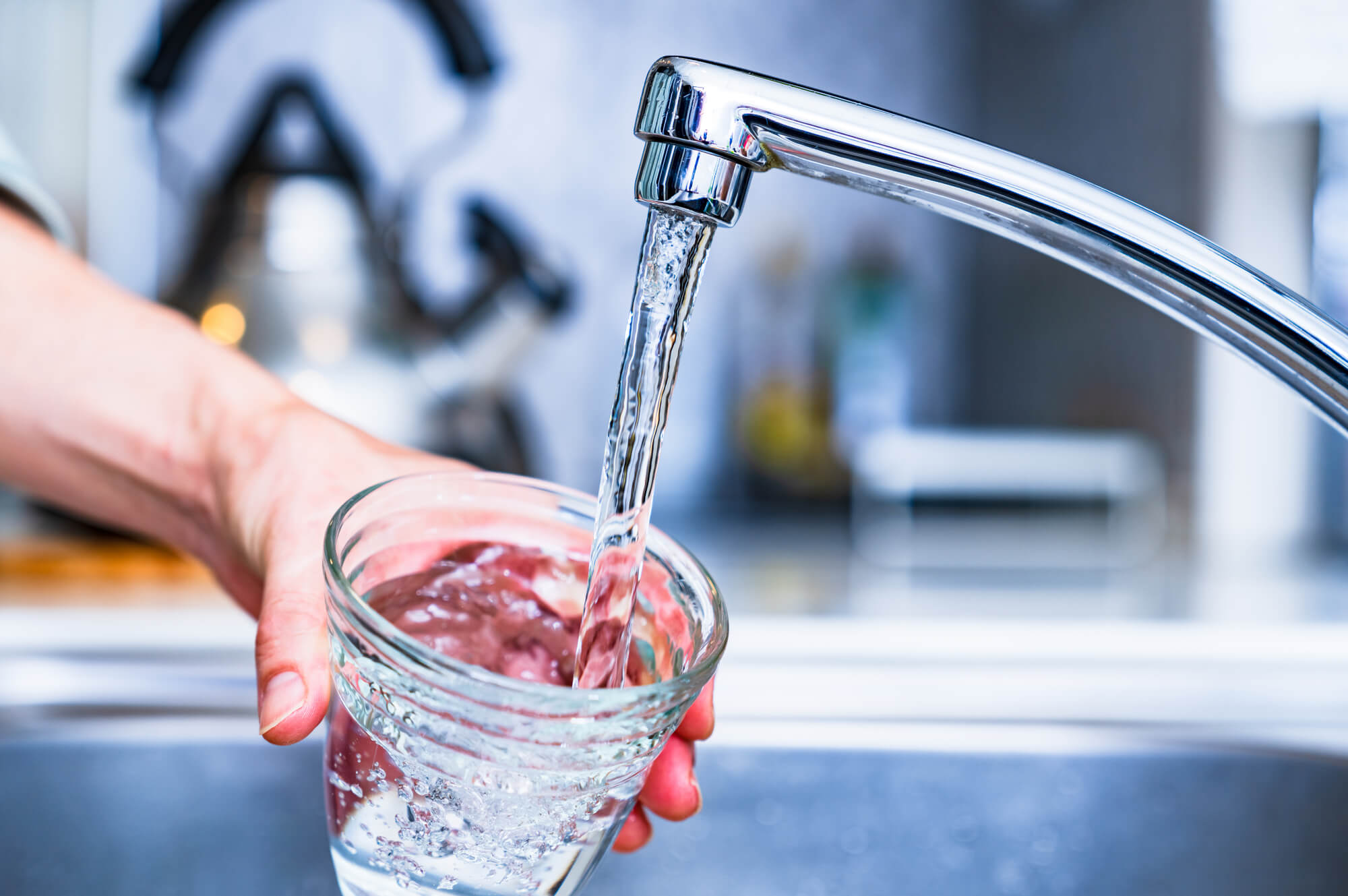 ニュースでよく聞く「PFAS」問題って何？浄水サーバーのトップブランド