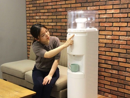 エブリィフレシャスの口コミは？水はまずい？実際の評判をもとに他社との違いを比較