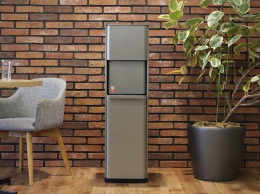 プレミアムウォーターを実際に使っているユーザーの口コミはどう？デメリットも解説